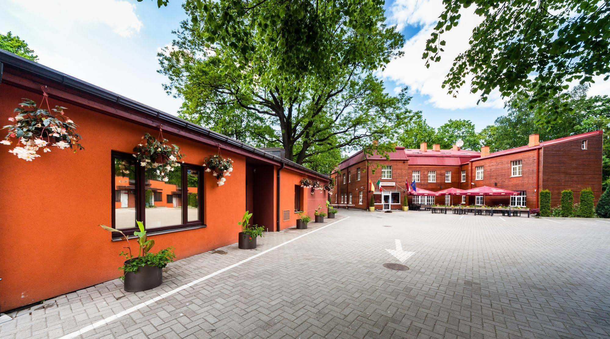 Autosole Motel Riga Exterior foto